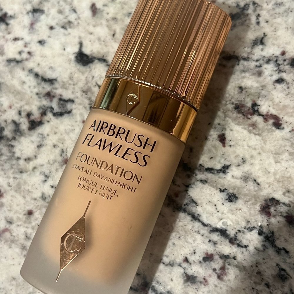 Charlotte Tilbury Airbrush Flawless Longwear Foundation SHADE 5 NEUTRAL